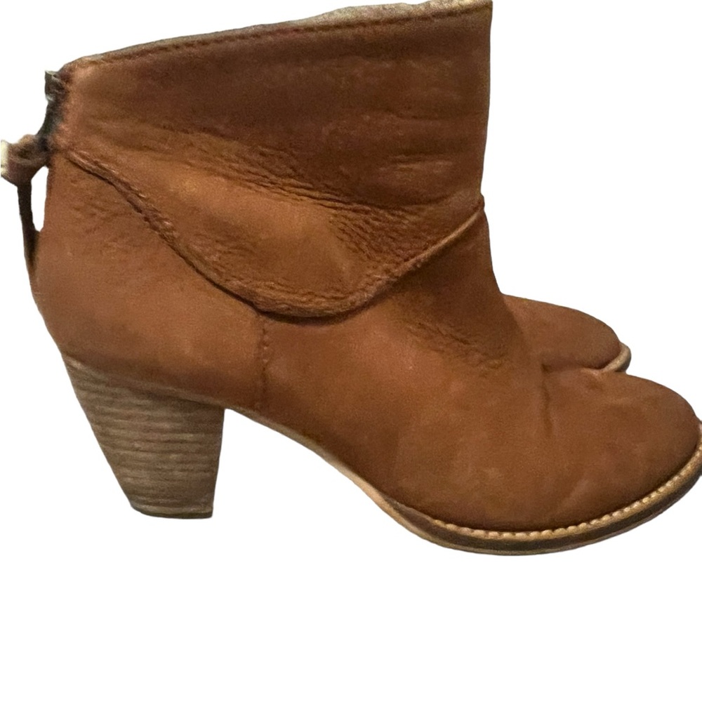 Steven Steve Madden WESLEYY Cognac Women’s Size 8.5 Suede Ankle Booties